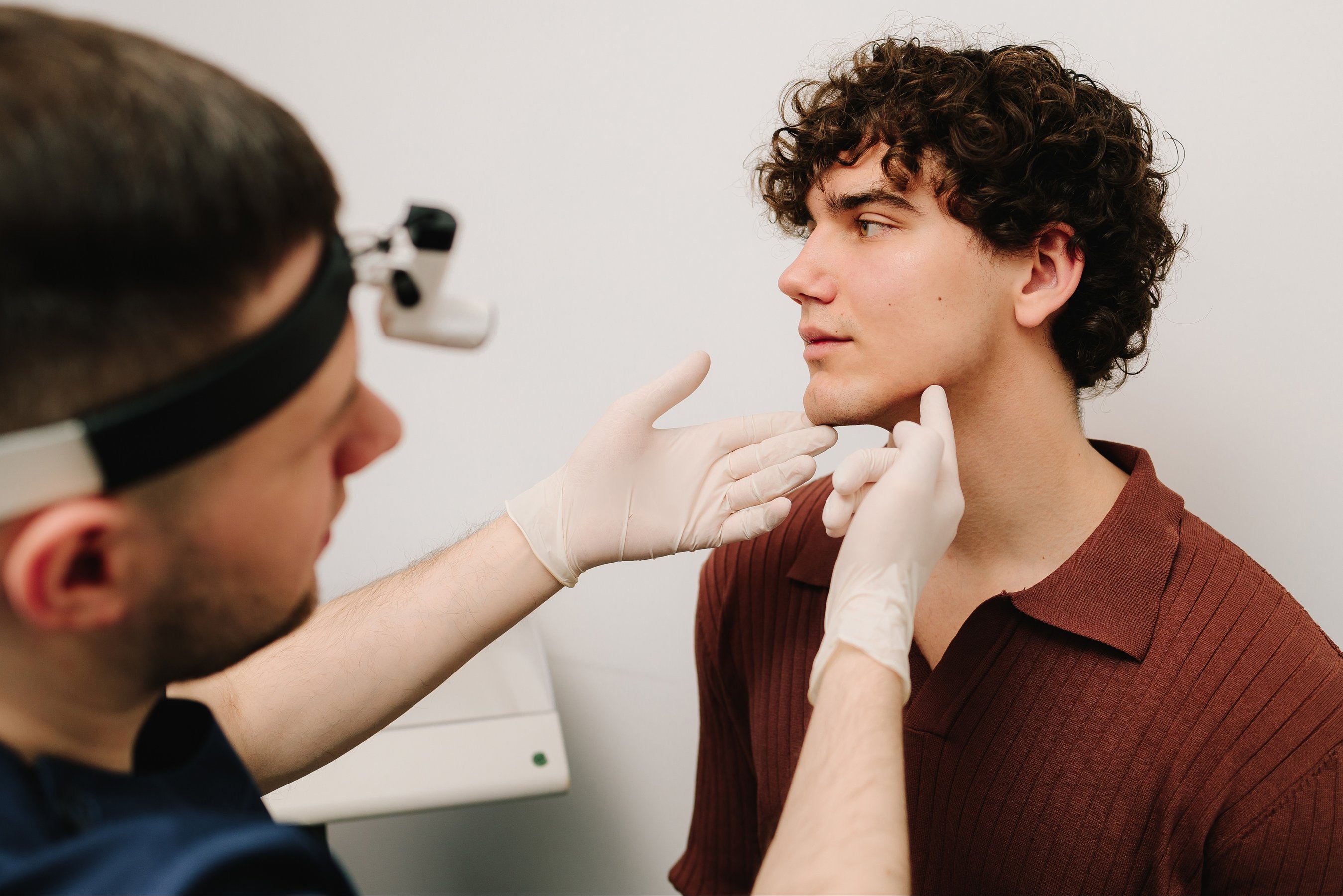Face correction and lifting to reshape chin