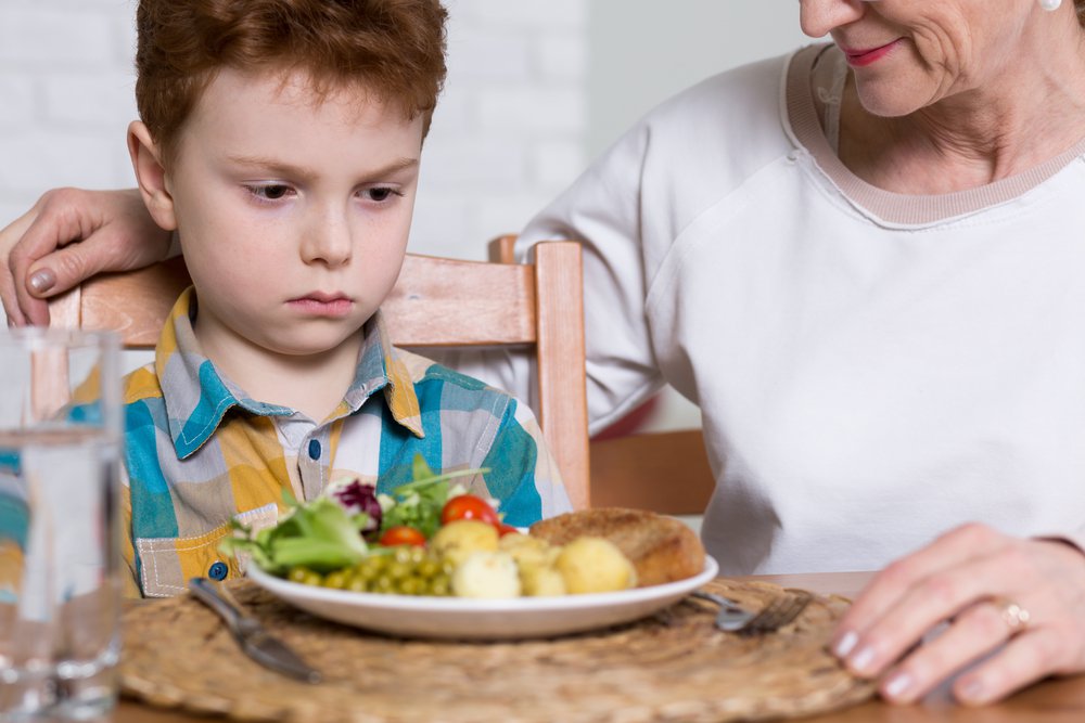 eatingdisorder.jpeg (shutterstock_444704848.webp)