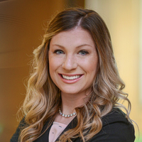 Caitlin Yanizeski, headshot