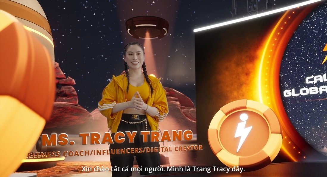 Tracy Trang Lê, huấn luyện viên thể thao (fitness coach).