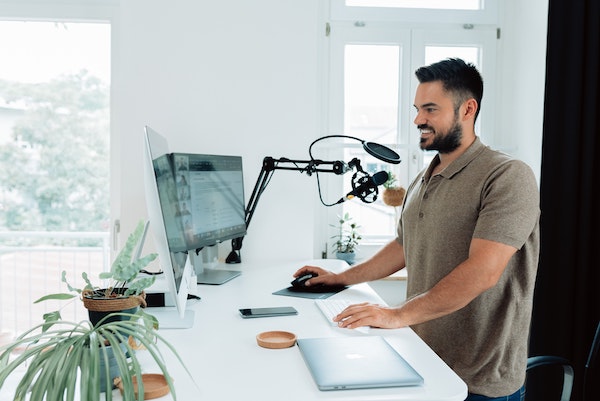 Influencer Marketing có thể là một xu hướng trong năm nay (Ảnh: Unsplash). Influencer Marketing có thể là một xu hướng trong năm nay (Ảnh: Unsplash).
