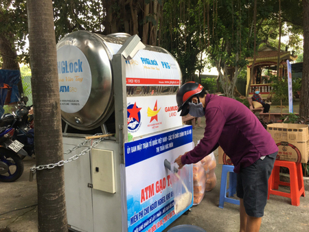 ATM Gạo vẫn đang phục vụ người dân.