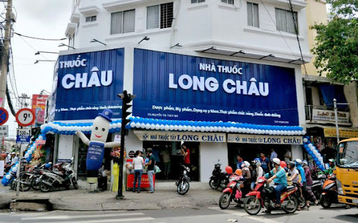 Chi nhánh nhà thuốc Long Châu.