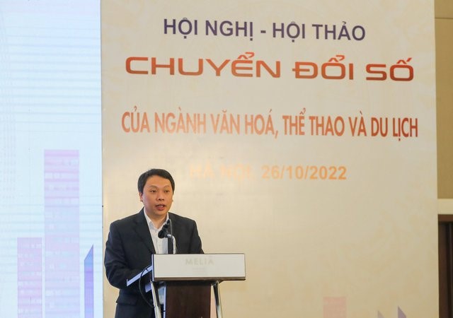 Ông Nguyễn Huy Dũng, Thứ trưởng Bộ Thông tin và Truyền thông, Ủy viên Ủy ban Quốc gia về chuyển đổi số phát biểu tại Hội nghị.