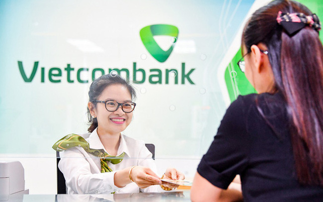 Vietcombank đồng hành cùng khách hàng: khôi phục nền kinh tế.