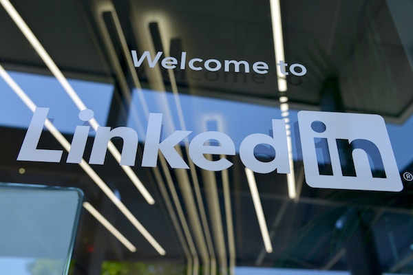 [Trends 2023] LinkedIn ủng hộ nội dung bên ngoài