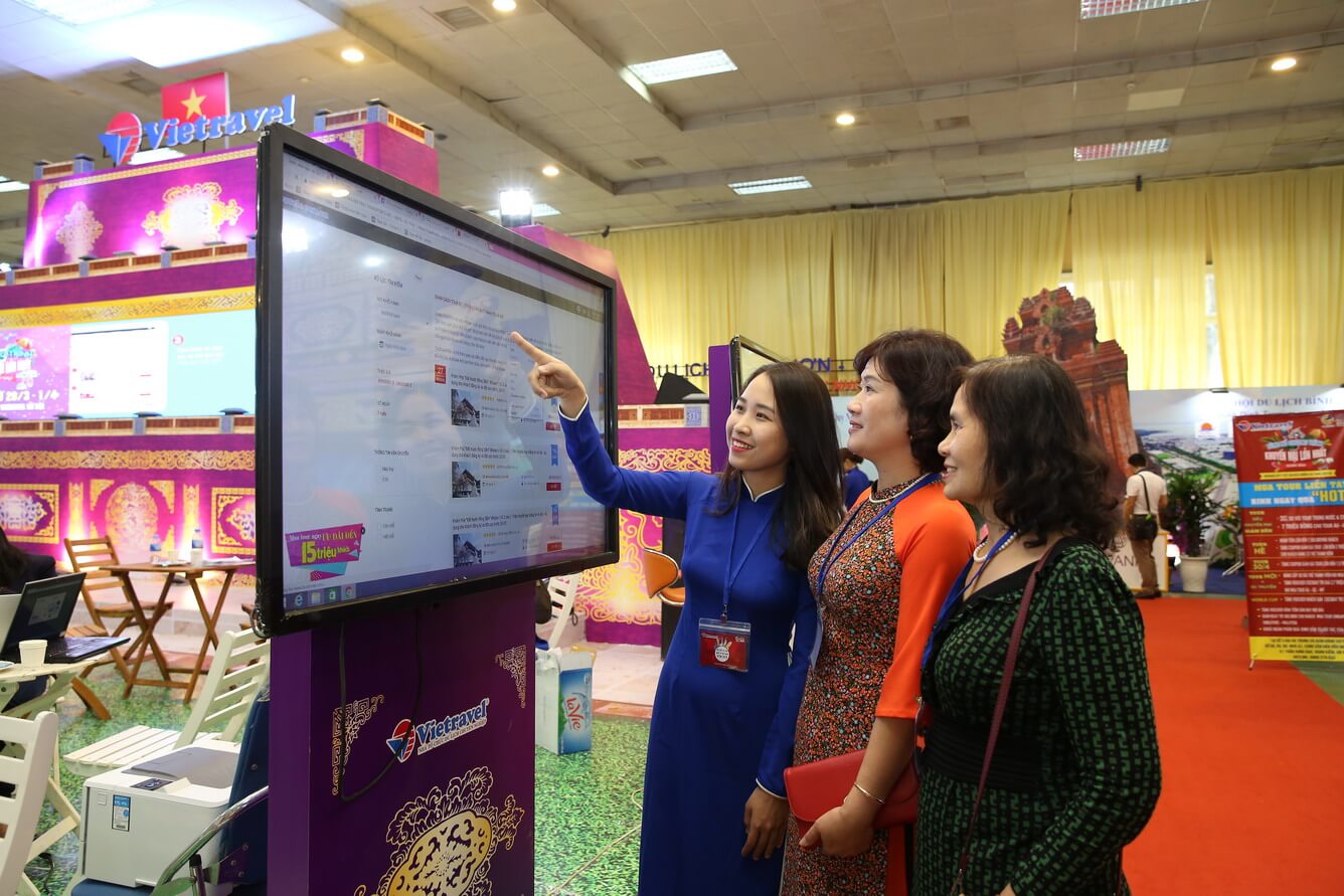 Chương trình trải nghiệm du lịch 4.0 của Vietravel hưởng ứng chủ đề “Du lịch trực tuyến, Du lịch Việt Nam hướng tới công nghệ 4.0”.