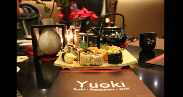 di-an-buffet-o-nuoc-ngoai-ban-se-bi-phat-bao-nhieu-tien-neu-de-thua-thuc-an2