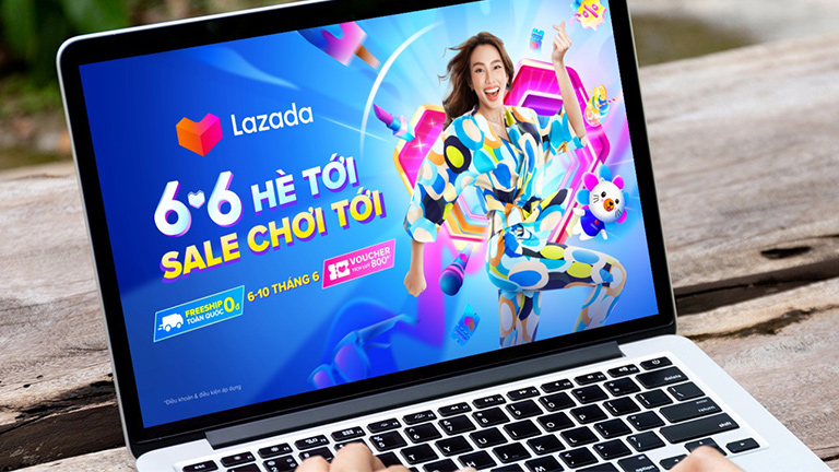 Lazada không chỉ giữ vững phong độ mà còn tăng doanh thu trong giai đoạn COVID-19 (Ảnh: Lazada).