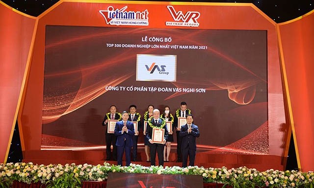 Công ty Cổ phần Tập đoàn VAS Nghi Sơn trong lễ công bố Top 500 Doanh nghiệp lớn nhất Việt Nam năm 2021. Công ty Cổ phần Tập đoàn VAS Nghi Sơn trong lễ công bố Top 500 Doanh nghiệp lớn nhất Việt Nam năm 2021.