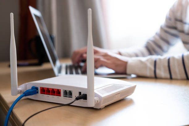 Router Wifi sẽ giúp nâng cấp trải nghiệm quá trình làm việc, học tập online.