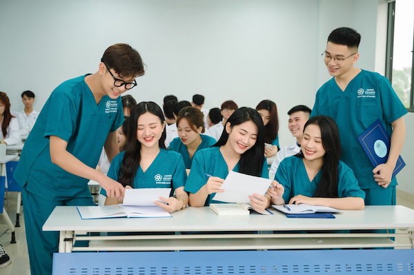 Các sinh viên tại Trường Cao Đẳng Hà Nội.