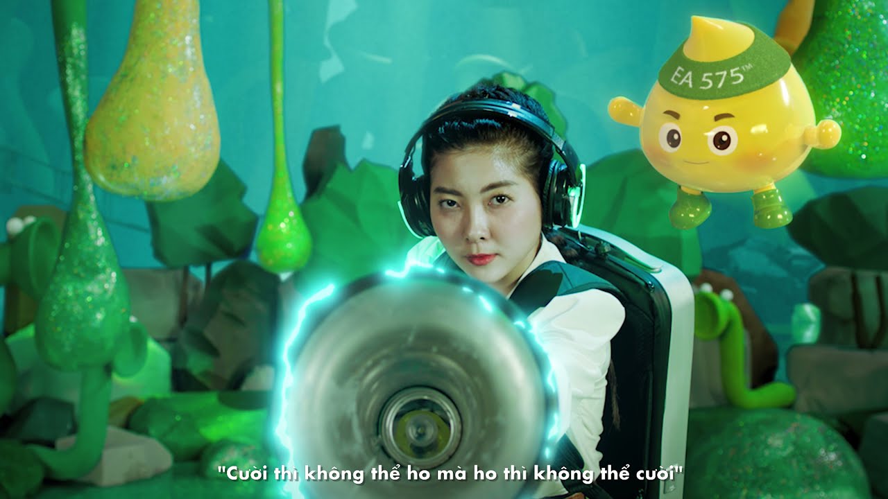 Hình ảnh trong MV "Thần chú tiếng cười".