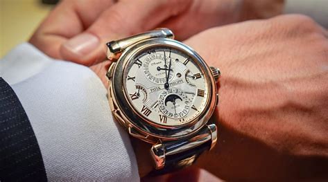 Những chiếc đồng hồ xa xỉ nhất thế giới nói gì về chủ nhân của chúng