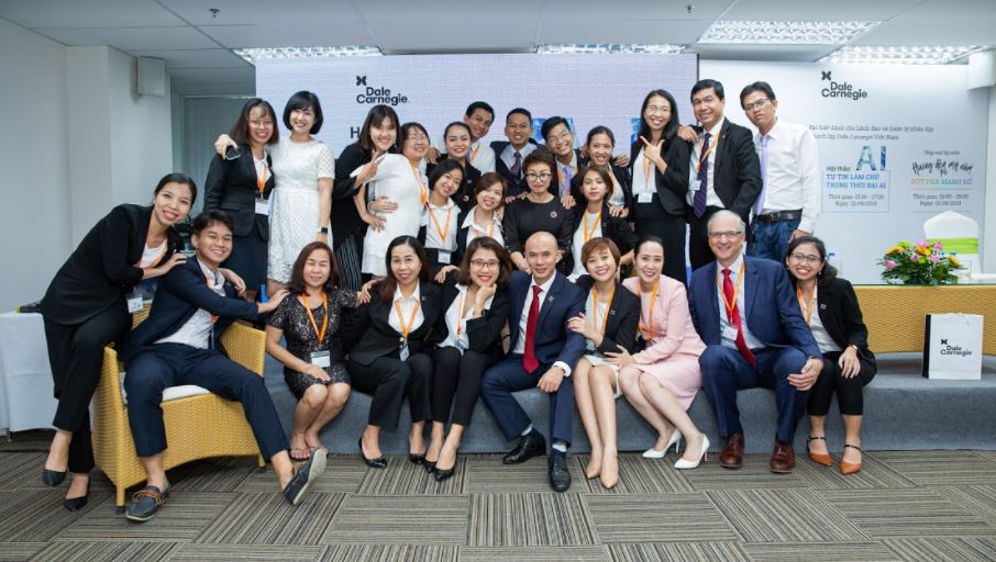 Đội ngũ Dale Carnegie Việt Nam - tổ chức giáo dục nhượng quyền thương hiệu toàn cầu.