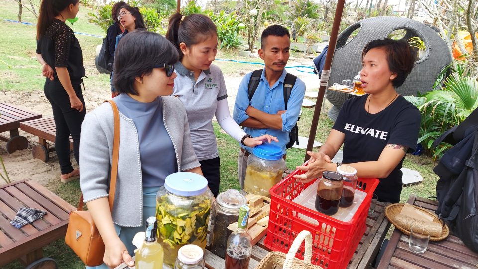 Điểm nhấn của tour này là chương trình trải nghiệm vườn Heal Organic dành cho người lớn và trẻ em muốn khám phá hoạt động nông nghiệp thuần hữu cơ.