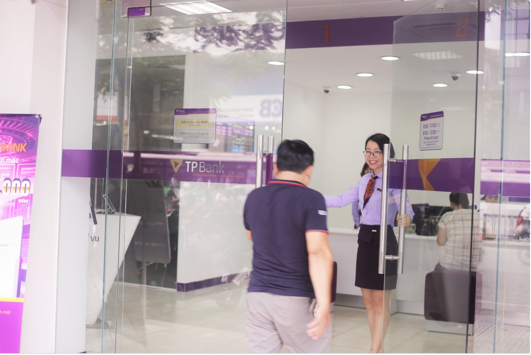 Khách hàng là kim chỉ nam cho ngân hàng TP Bank.