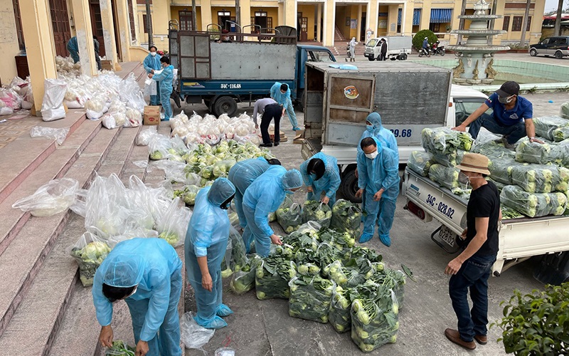 Chỉ riêng việc tắc nghẽn lưu thông khiến nông sản Hải Dương khi đó ước tính thiệt hại 300-400 tỉ đồng.