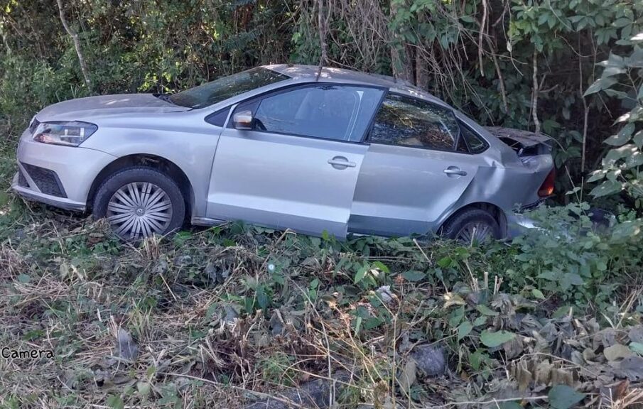 Jovencita Pierde La Vida En Accidente Automovilístico 1745