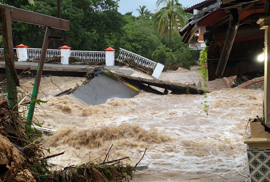 El crecimiento del Río Cuale causó estragos