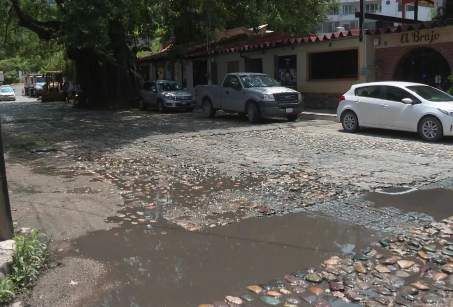 Calle Venustiano Carranza encharcada