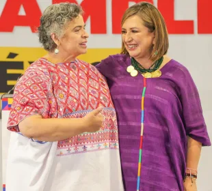 Bestriz Paredes y Xóchitl Gálvez.