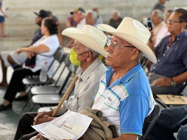 Adultos Mayores