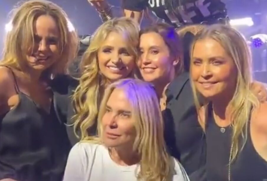 La Gaviota, Angélica Rivera en el concierto de Matute junto a sus amigas