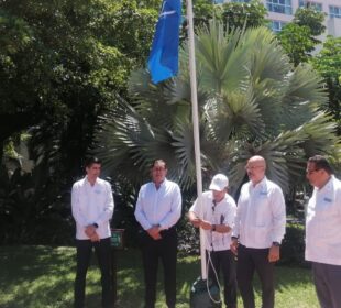 Bandera Azul Blue Flag en Puerto Vallarta.