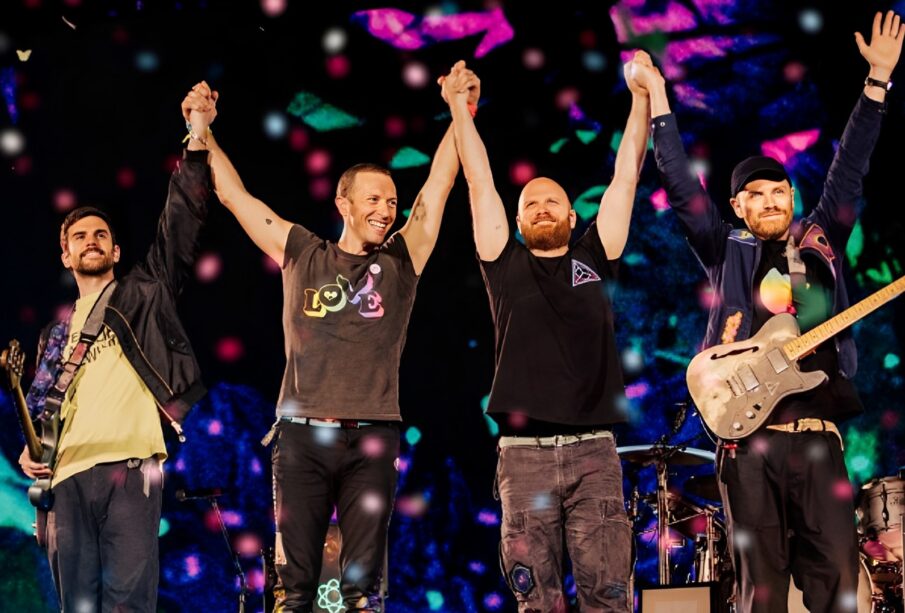 Coldplay durante concierto en Milan
