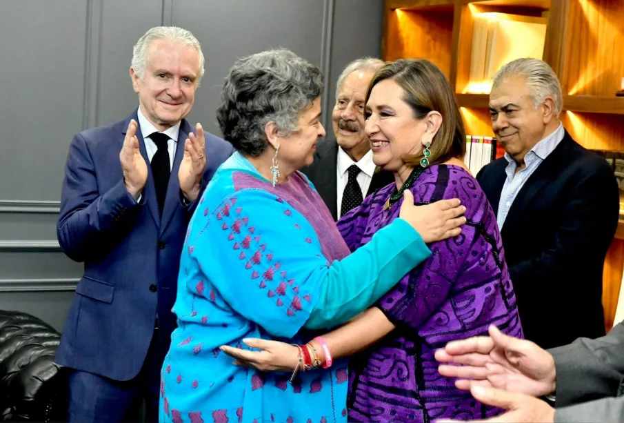 Xóchitl Gálvez y Beatriz Paredes.