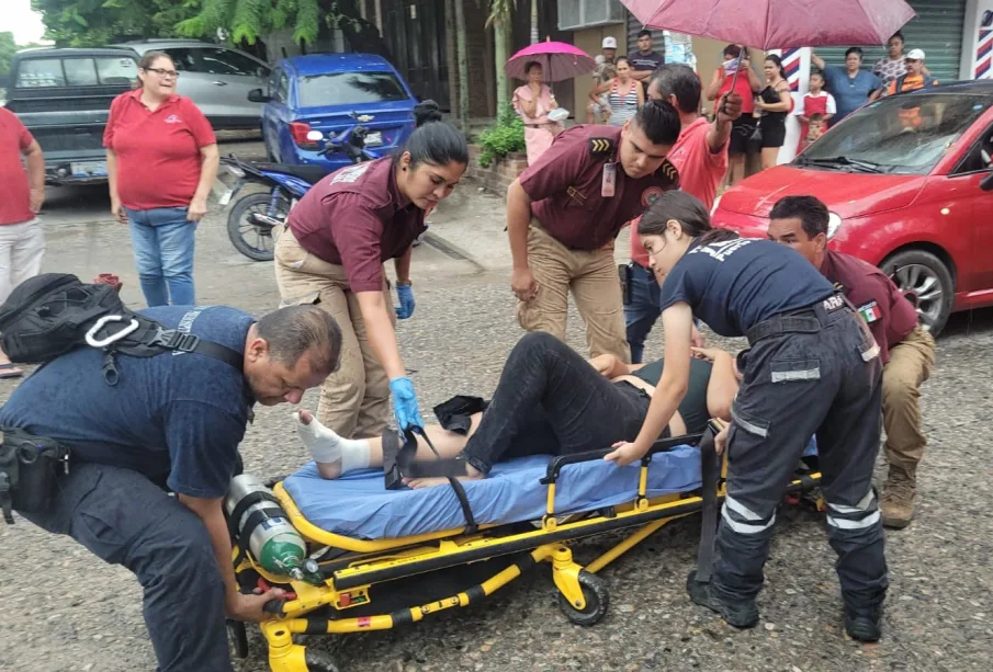 Mujer resultó lesionada