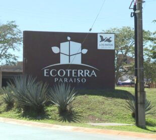 Entrada al fraccionamiento Ecoterra Paraiso.