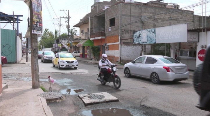 Usuarios en avenida politécnico