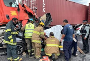 Atienden autoridades accidente en Los Altos