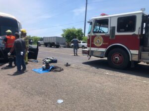 Choque vehicular en la carretera federal 200 en Comopostela