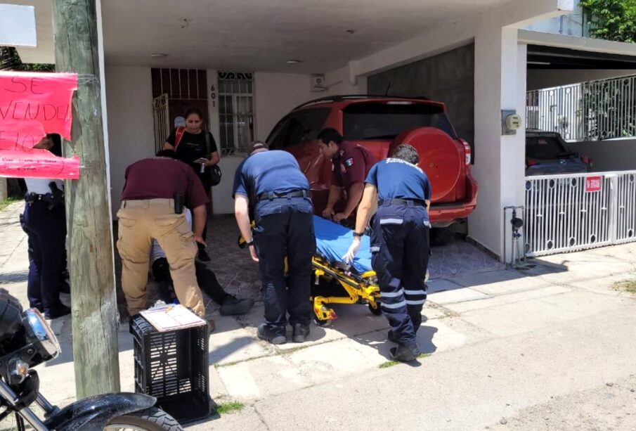 Atienden a motociclista lesionado