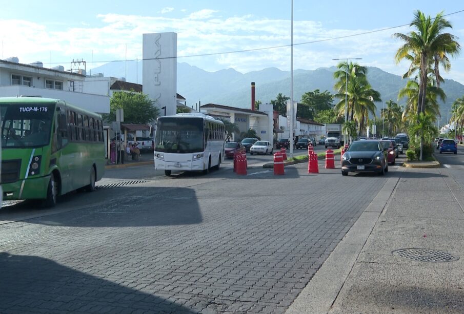 avenida Francisco Medina Ascencio con cierre parciales