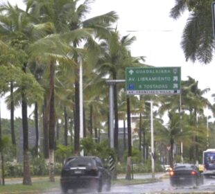 Lluvias azotan Puerto Vallarta