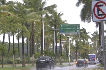 Lluvias azotan Puerto Vallarta