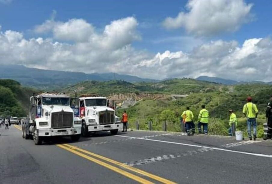 Esta noche cerrarán la carretera federal 200