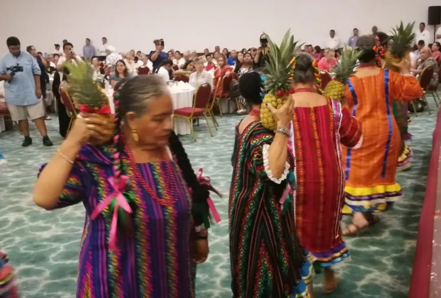 Abuelitas bailando