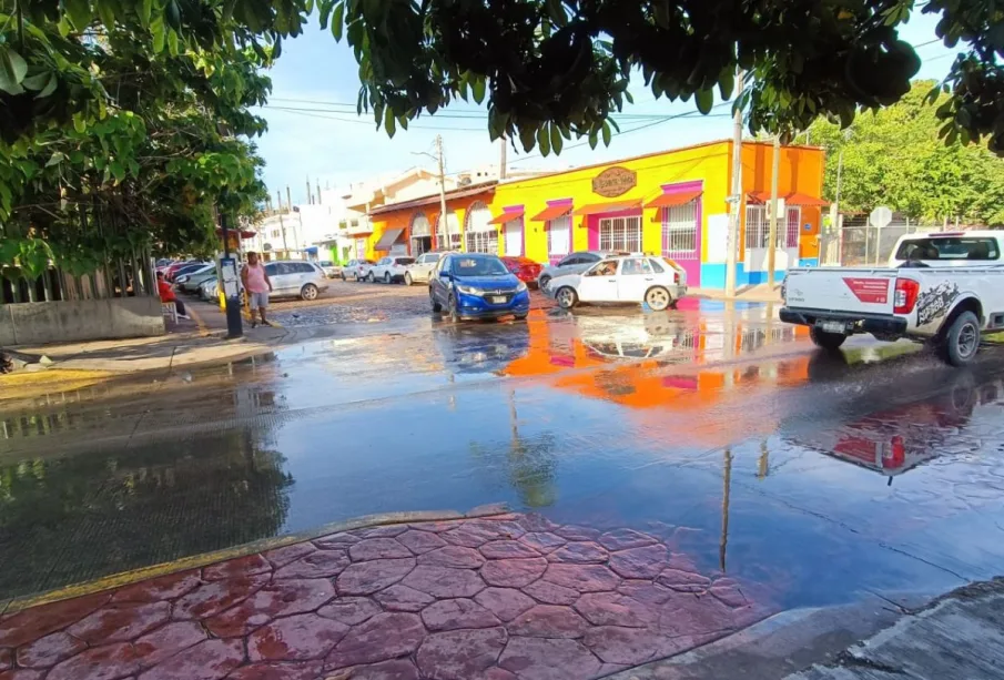 Calle Viena llena de agua