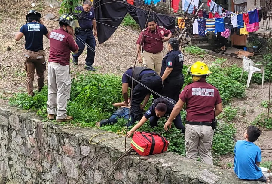 Rescate de hombre del agua