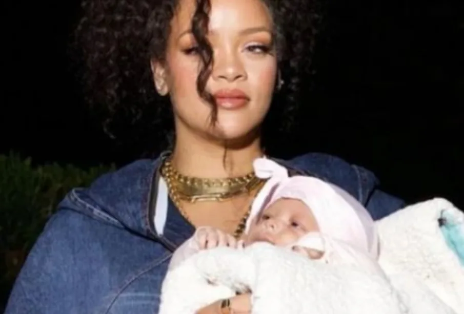 Rihanna con su segundo hijo