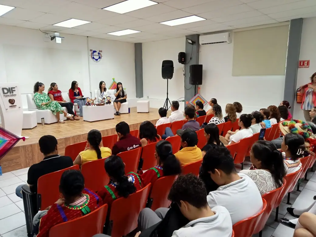 DIF en el Día de la Mujer indígena