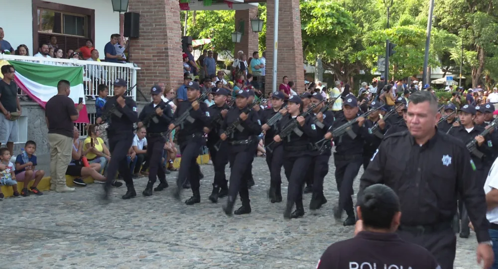 Policías Municipales en el desfile del 16 de septiembre