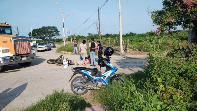 Motociclistas lesionados tras choque