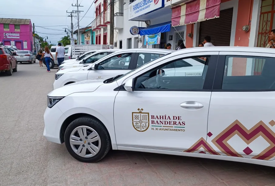 Vehículos del Ayuntamiento de Bahía de Banderas.