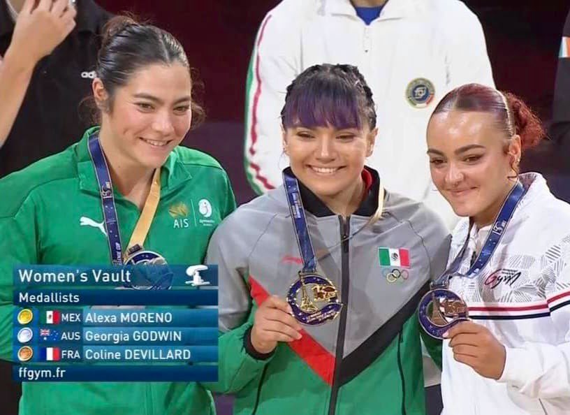 Alexa Moreno con medalla de oro